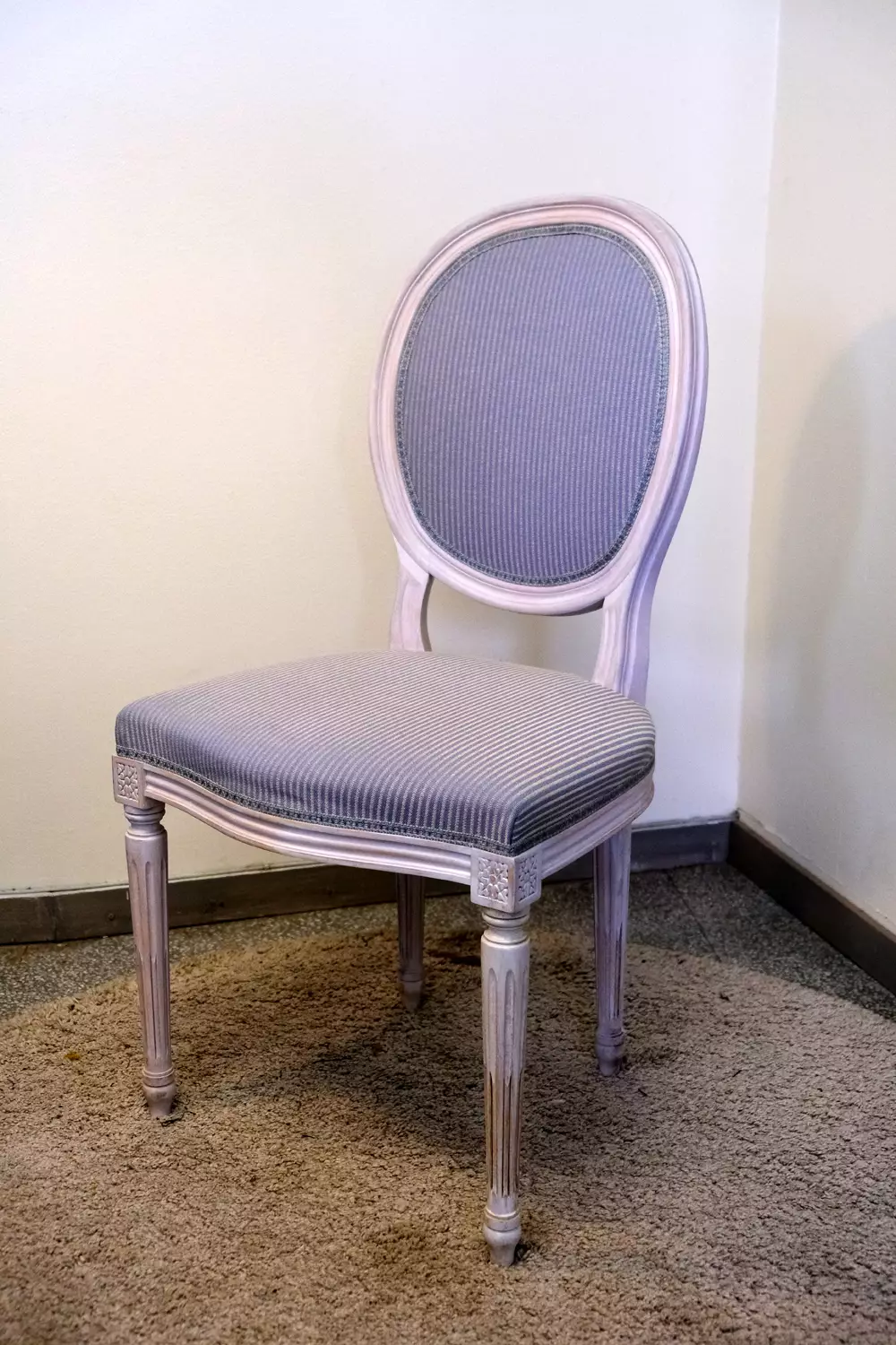 Kustavilainen tuoli (MYYTY)